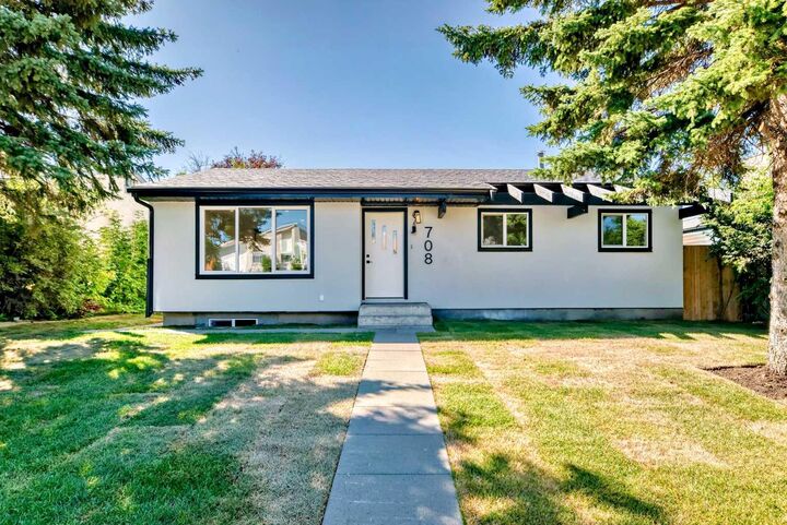 708 Maryvale Way NE  Calgary AB T2A 2V7 photo