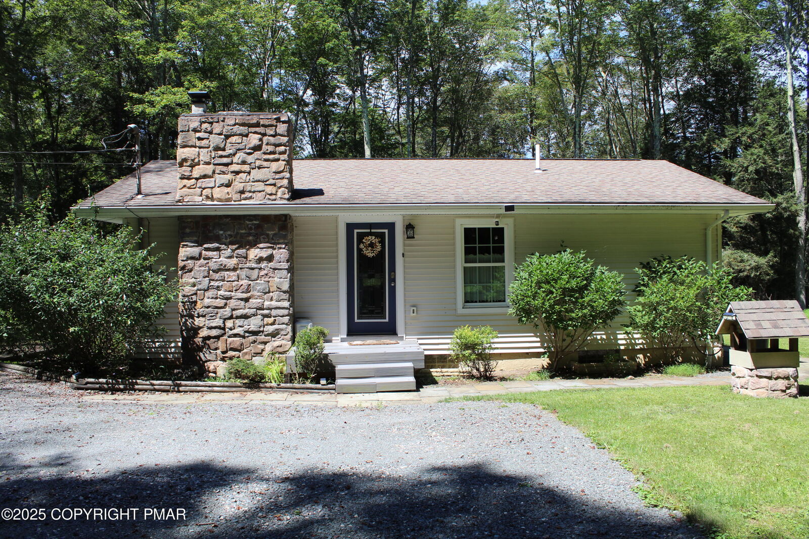 Property Photo:  226 George Drive  PA 18347 