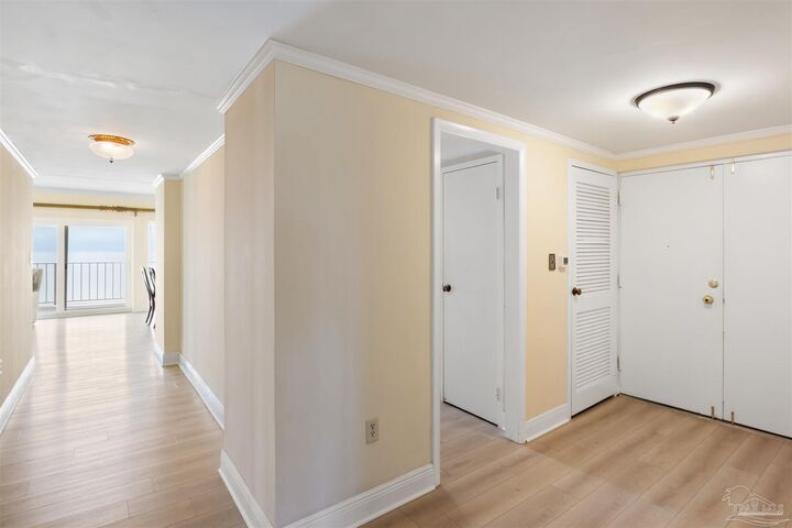 Property Photo: 615 Bayshore Dr 501 FL 32507