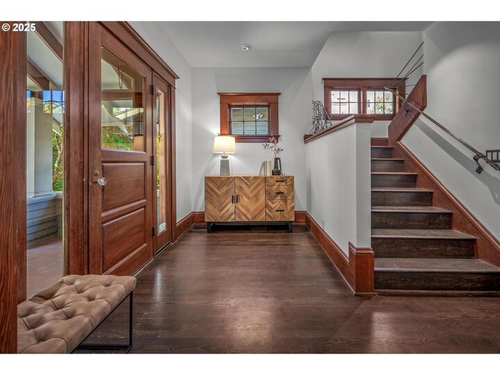 Property Photo: 2836 NE 13th Ave OR 97212