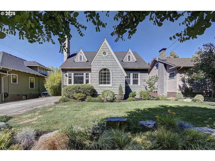 2427 NE 10th Ave  Portland OR 97212 photo