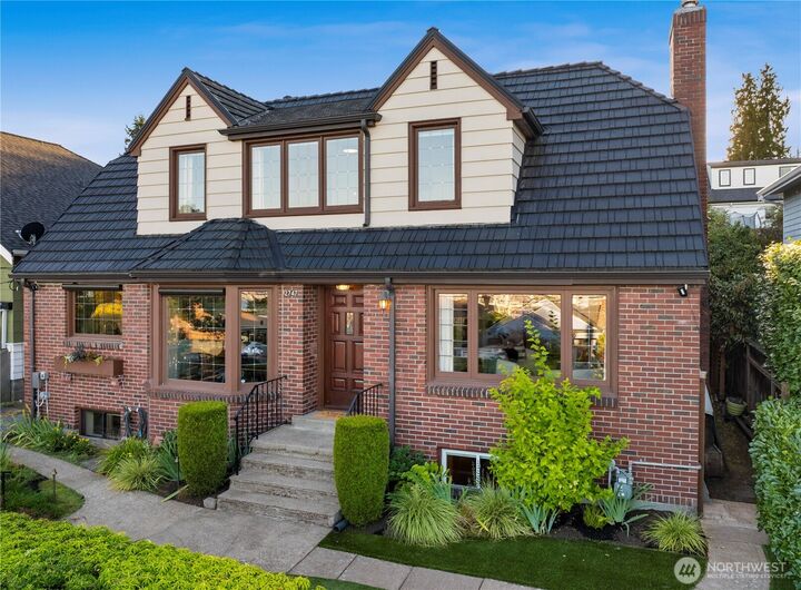 Property Photo: 2747 36th Avenue SW WA 98126
