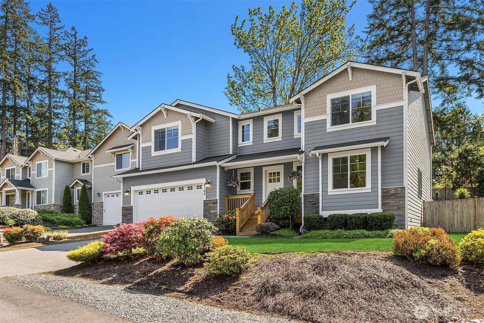 Property Photo: 9165 Burlingame Court NE WA 98110