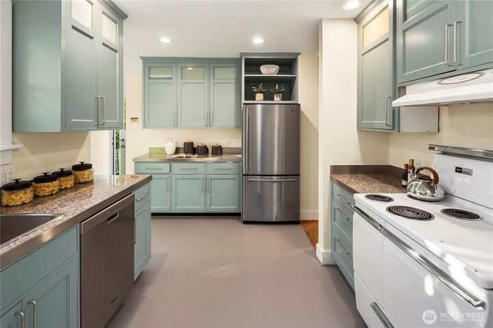 Property Photo:  7215 W Green Lake Drive N  WA 98103 