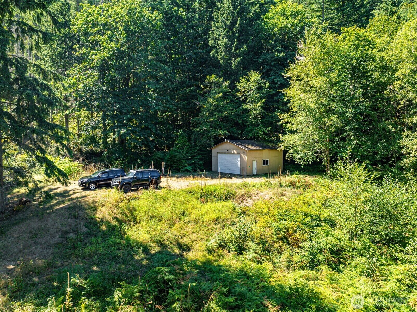 Property Photo:  17528  425th Avenue SE  WA 98045 