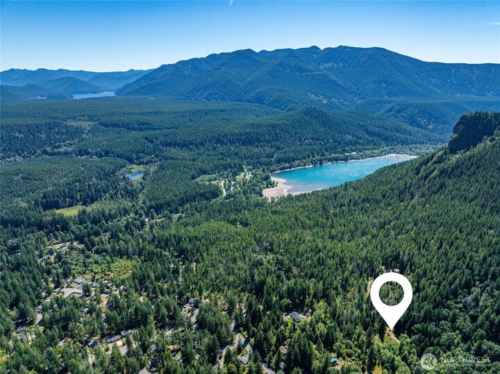 17528  425th Avenue SE  North Bend WA 98045 photo