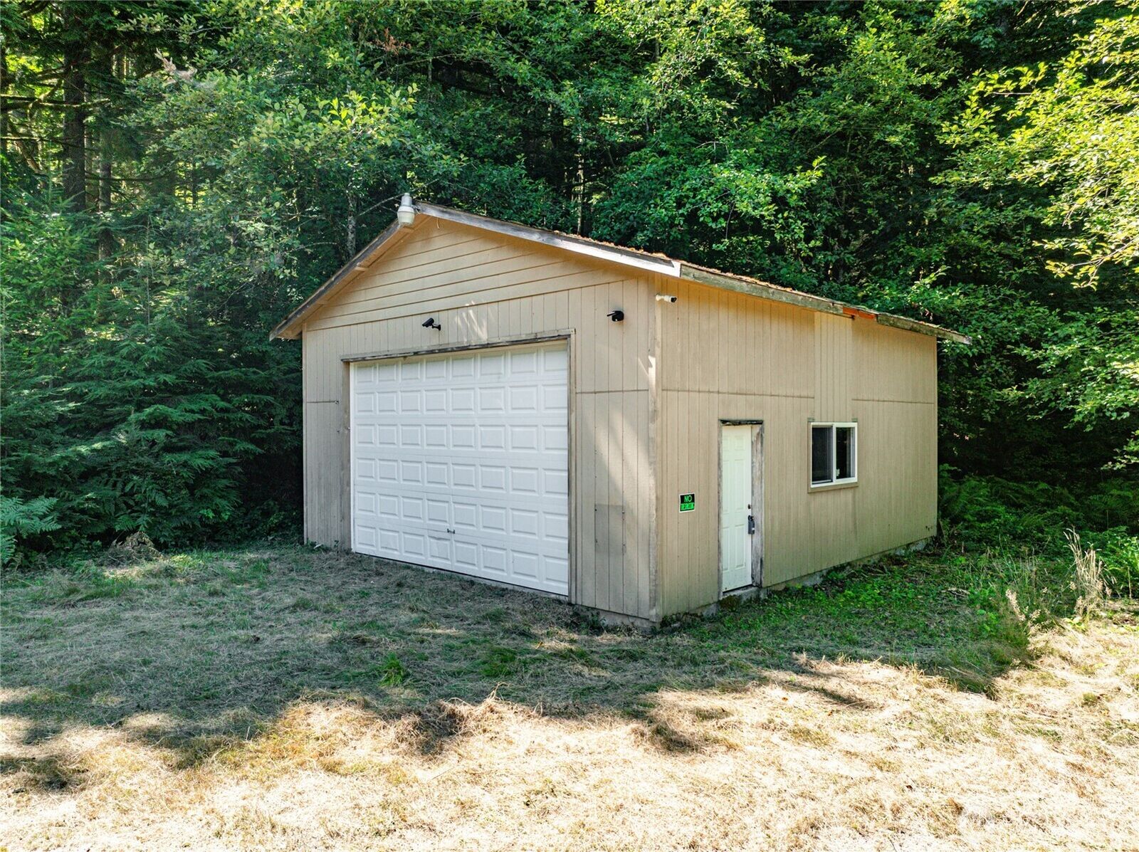 Property Photo:  17528  425th Avenue SE  WA 98045 