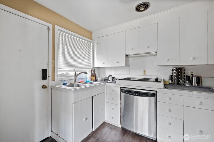 Property Photo: 3732 N Stevens WA 98407