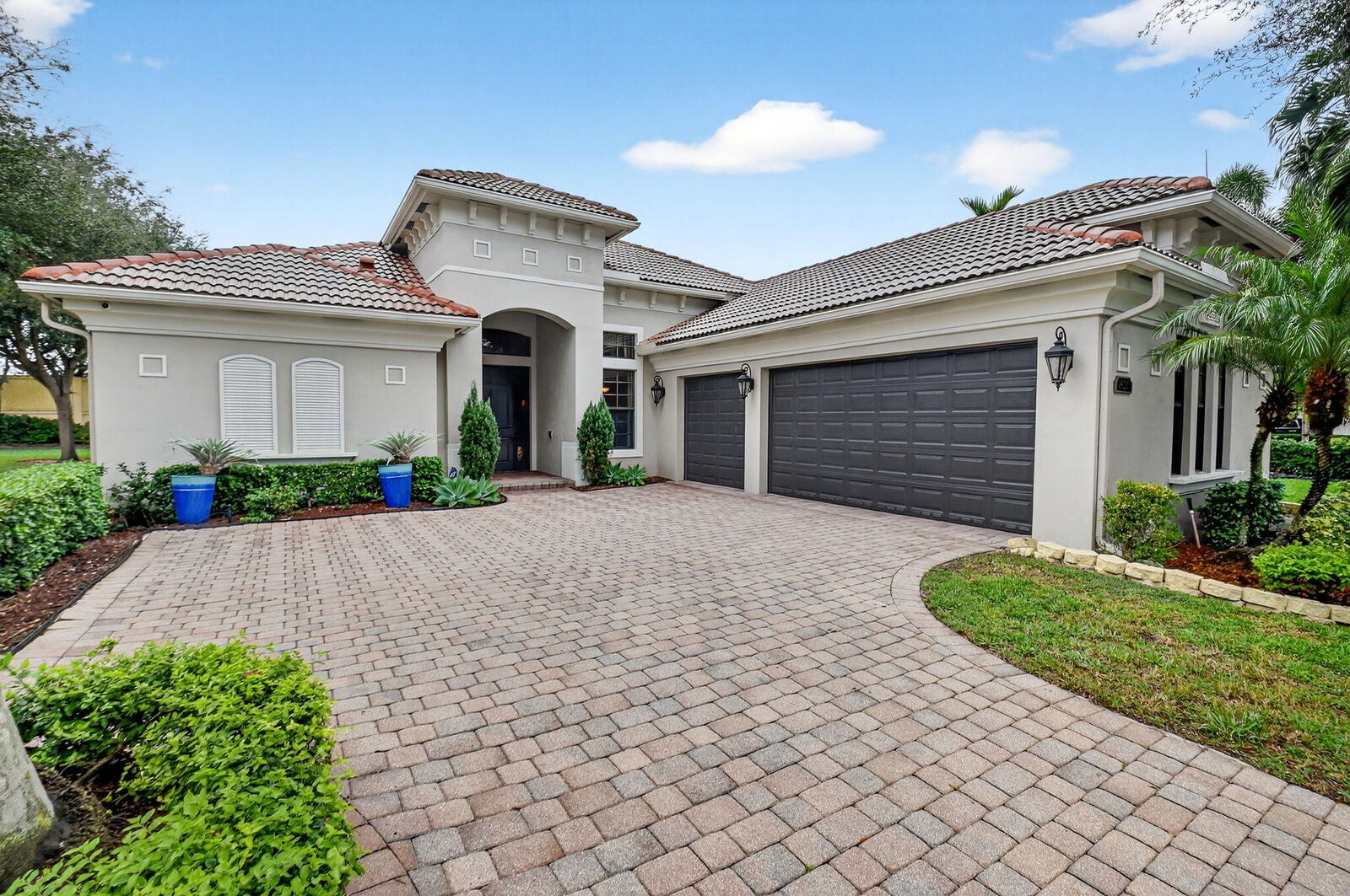 Property Photo: 16211 Rosecroft Terrace FL 33446