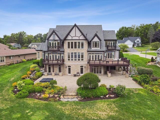 Property Photo:  4349 Island View Drive  MI 48430 