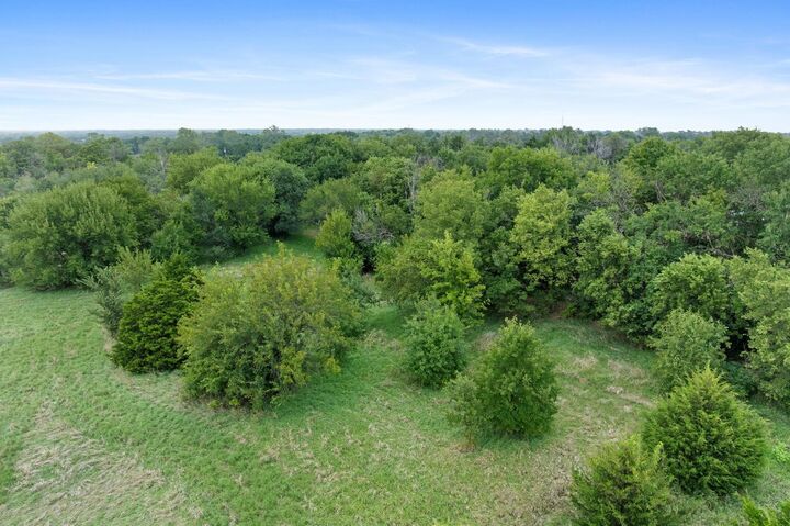 Property Photo:  8802 S Fawn Trail  KS 67037 