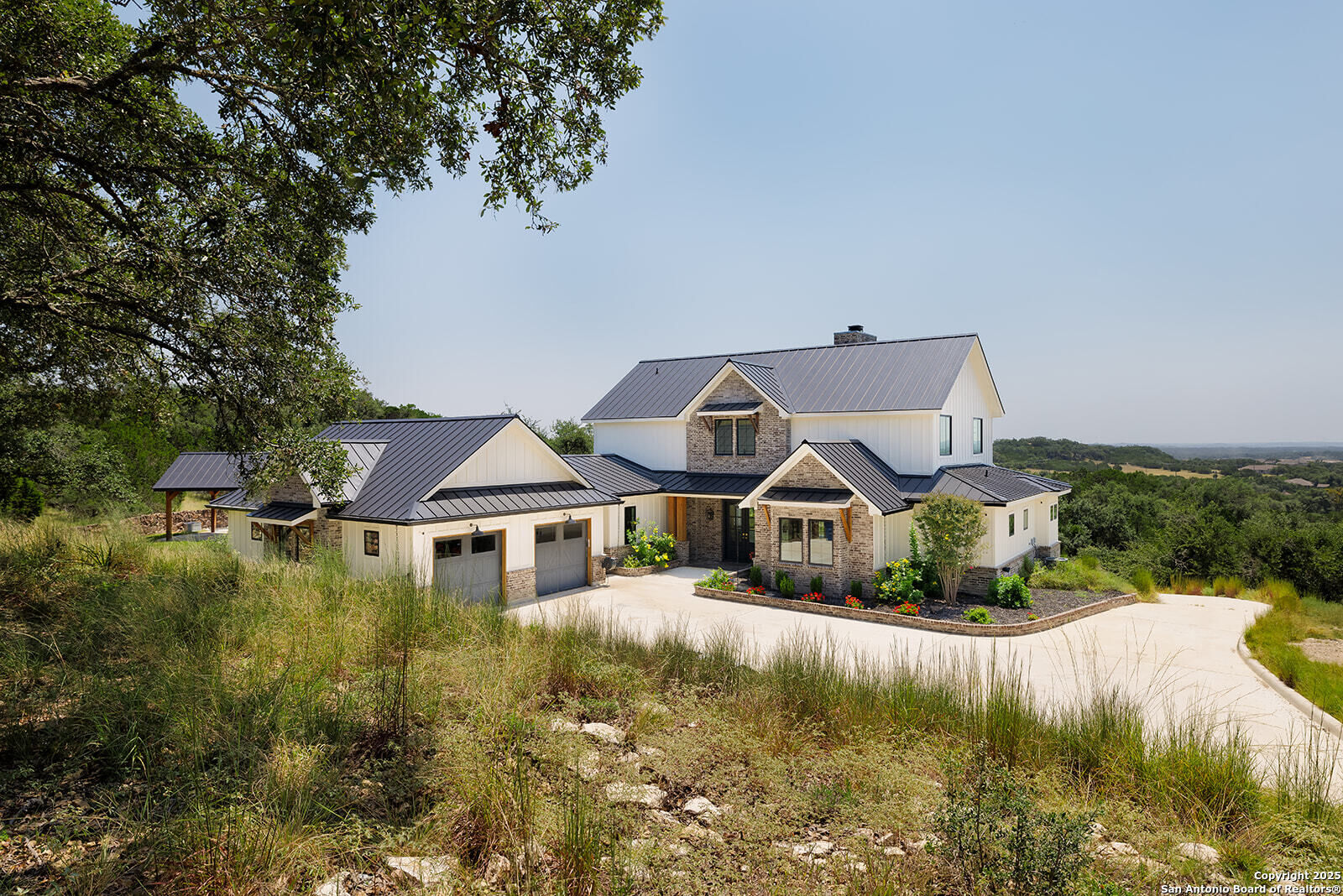 Property Photo: 324 Ridge Pt TX 78070