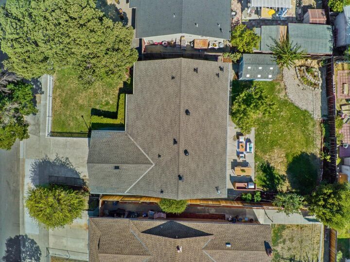 Property Photo: 1122 Lancelot Lane CA 95127