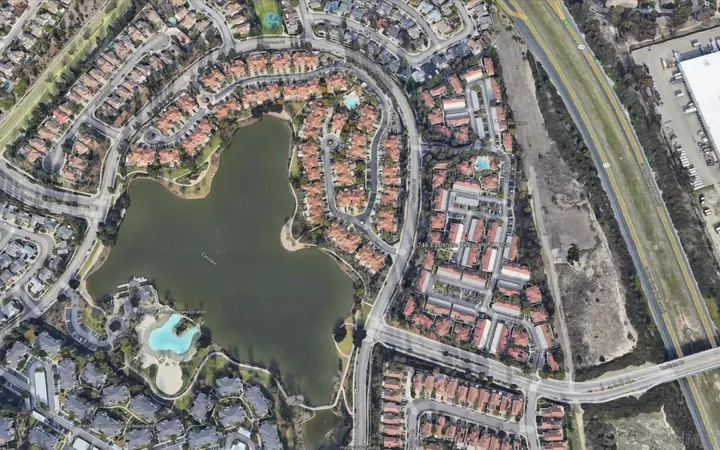 Property Photo: 746 Easthore Terrace 108 CA 91913