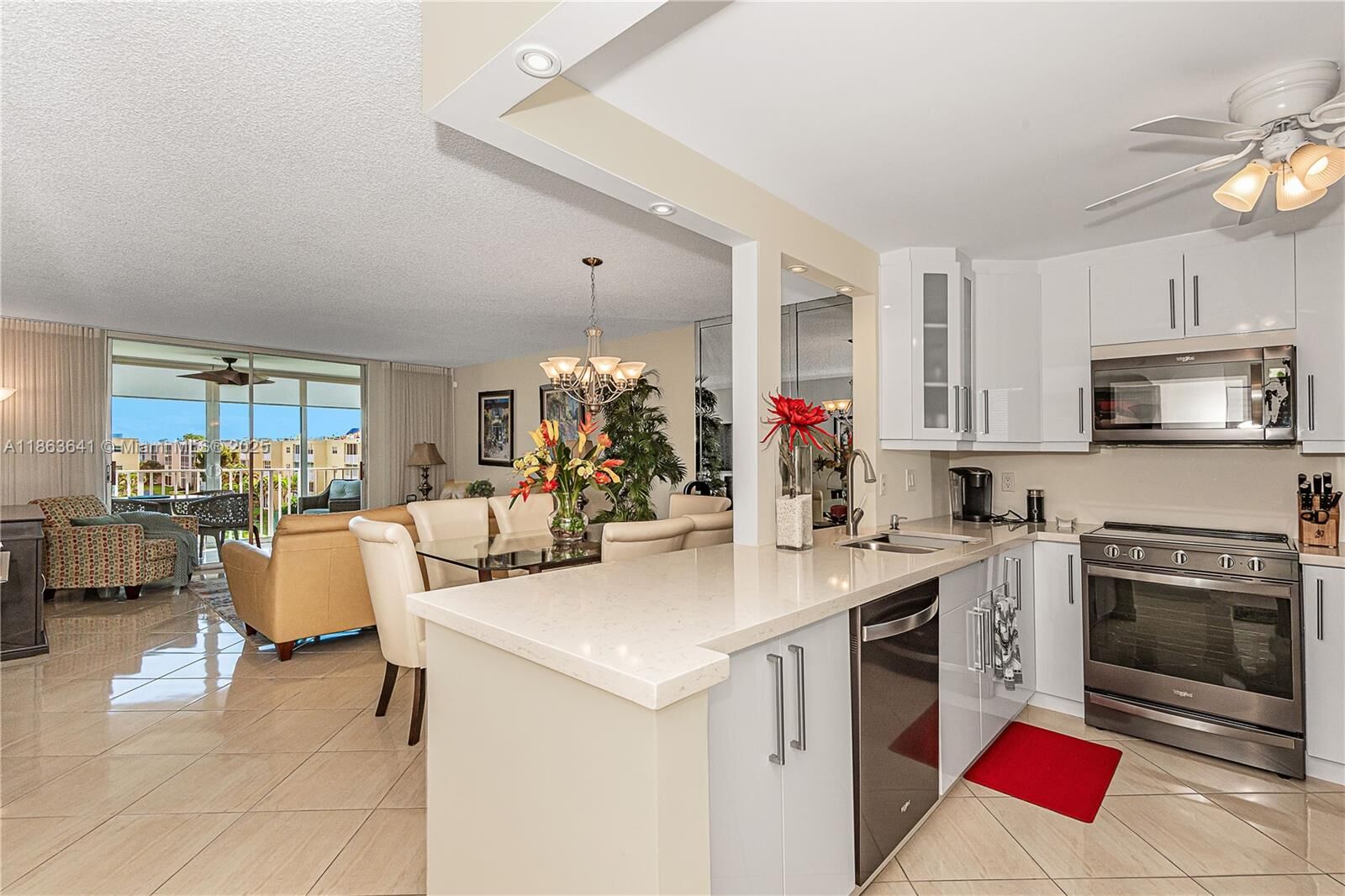 Property Photo: 1025 SE 2nd Ave 407 FL 33004