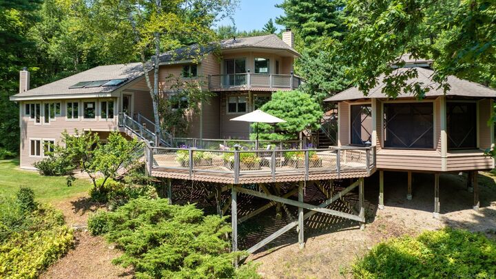 Property Photo:  6 Summerwood Road  CT 06092 