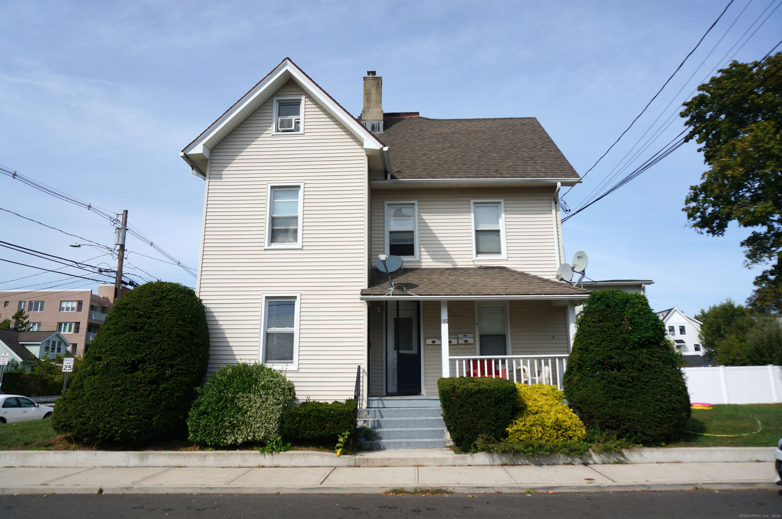 Property Photo:  35 Cove Avenue 3  CT 06855 