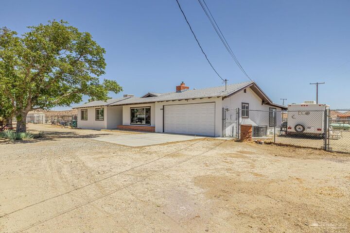 Property Photo: 5200 Mojave Tropico Road CA 93560