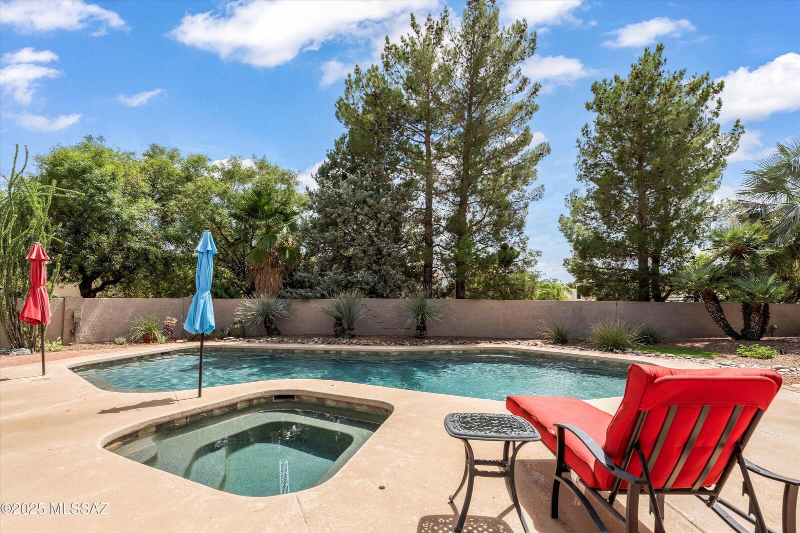 Property Photo: 1735 W Windgate Place AZ 85737