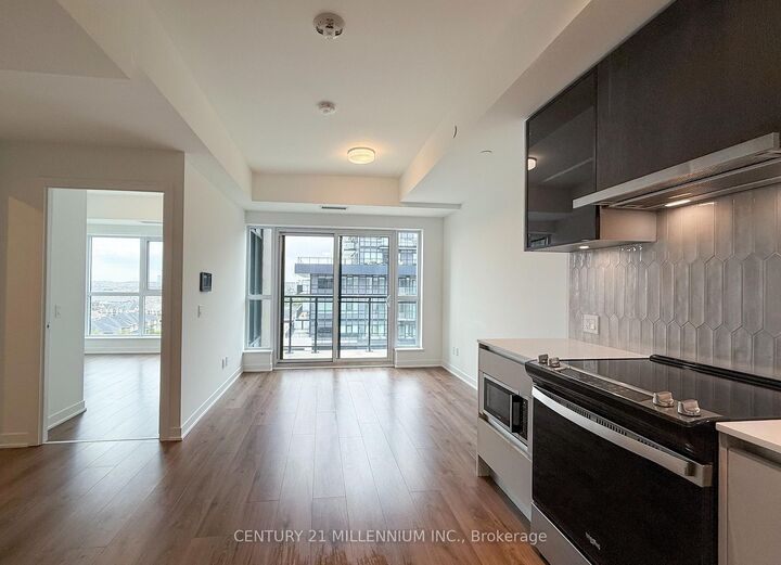Property Photo:  405 Dundas Street W 810  ON L6M 5P9 