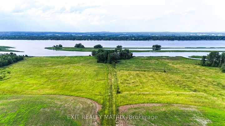 Property Photo: 3521 Old Montreal Road ON K4C 1C8