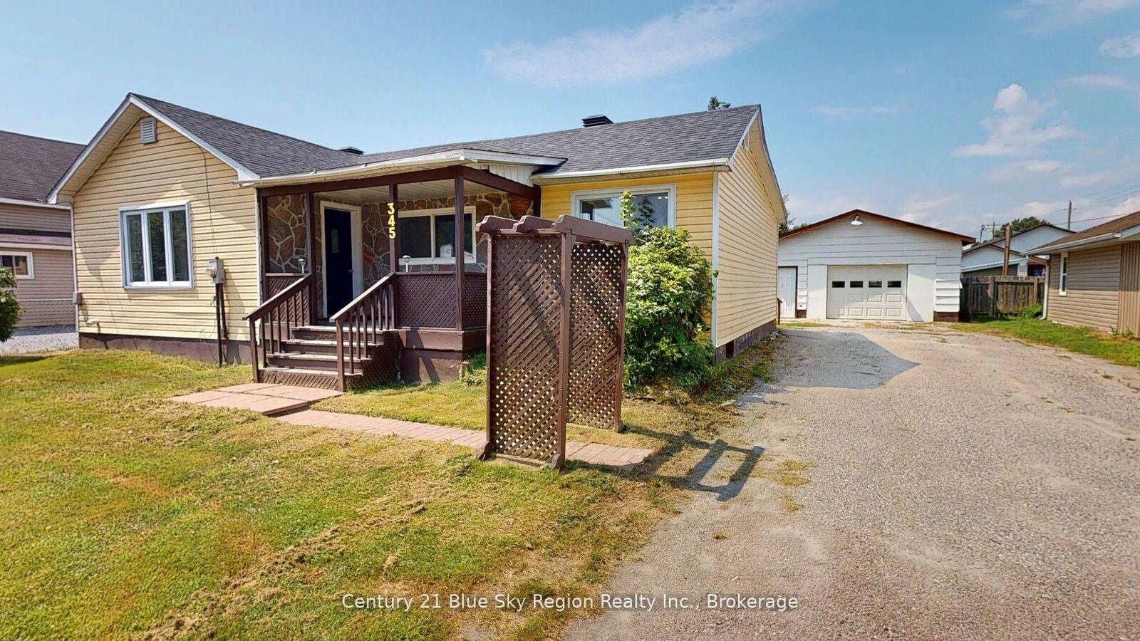 Photo de la propriété:  345 Nipissing Street  ON P2B 3E1 