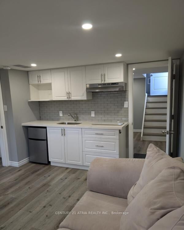 Property Photo: 1118 Warden Avenue Bsmt #1 ON M1R 2P7