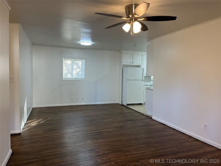 Property Photo: 1524 E 53rd Street N OK 74126