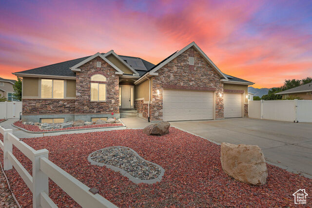 9748 S Heartwood Cv  Sandy UT 84070 photo