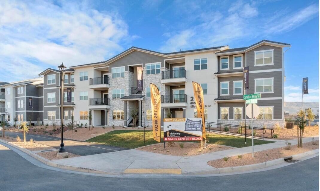Property Photo:  6051 Silver Birch Ln 7-201  UT 84790 