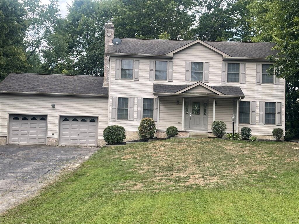Property Photo: 116 Bradford Park Rd PA 15005