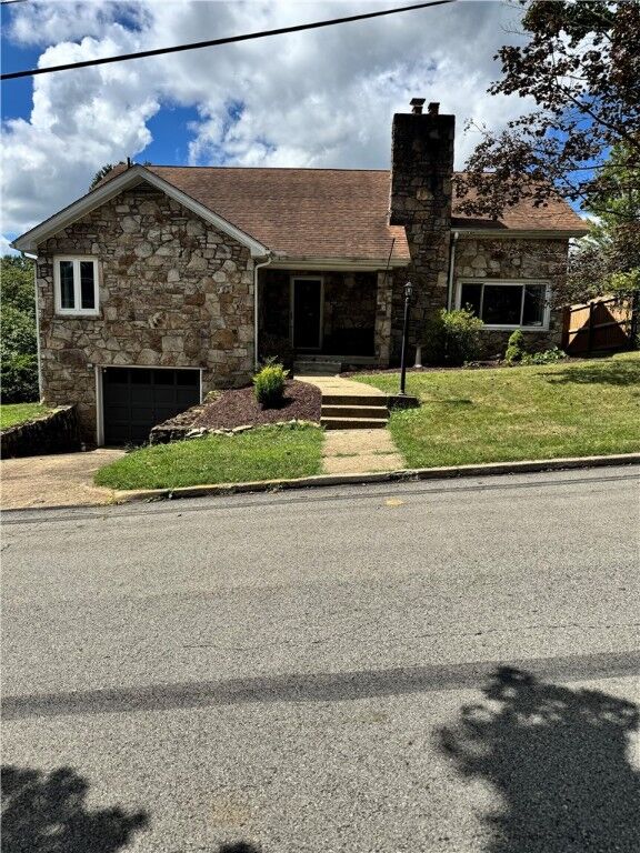 Property Photo:  430 Culbertson Ave  PA 15601 