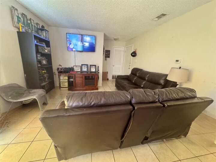 Property Photo: 10613 Golden Quail Drive A TX 78758