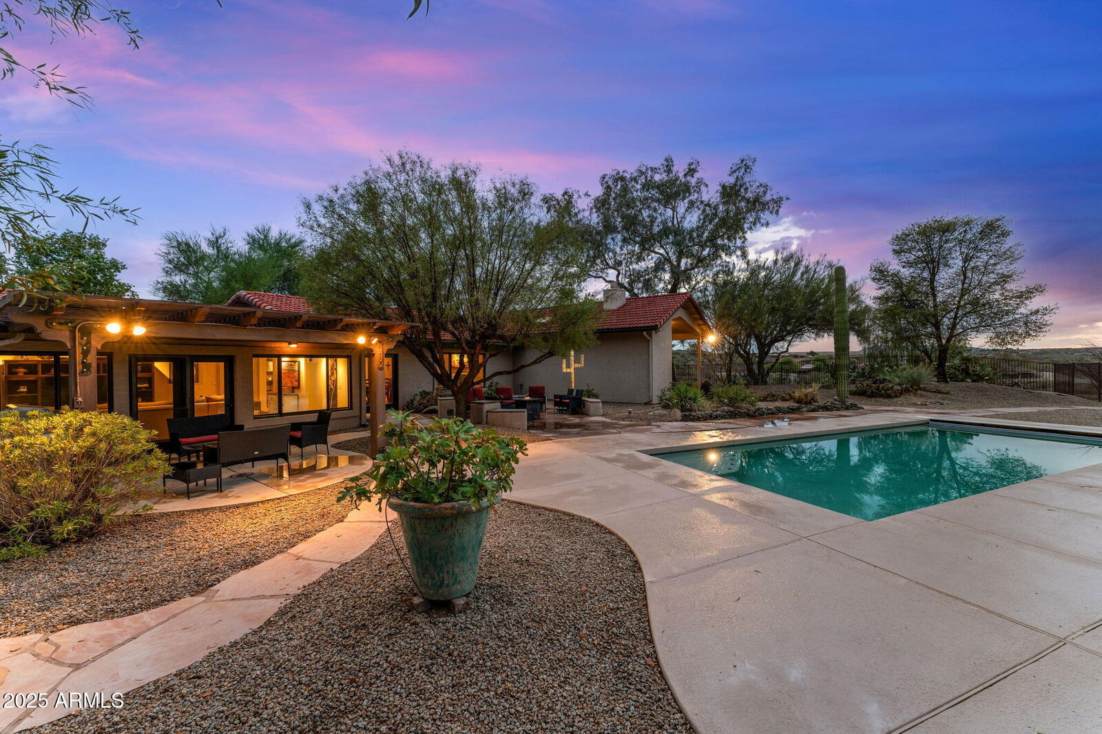 Property Photo:  1710 W Camino Drive  AZ 85390