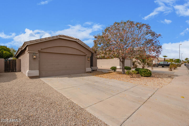 Property Photo: 1148 S Sierra Street AZ 85296