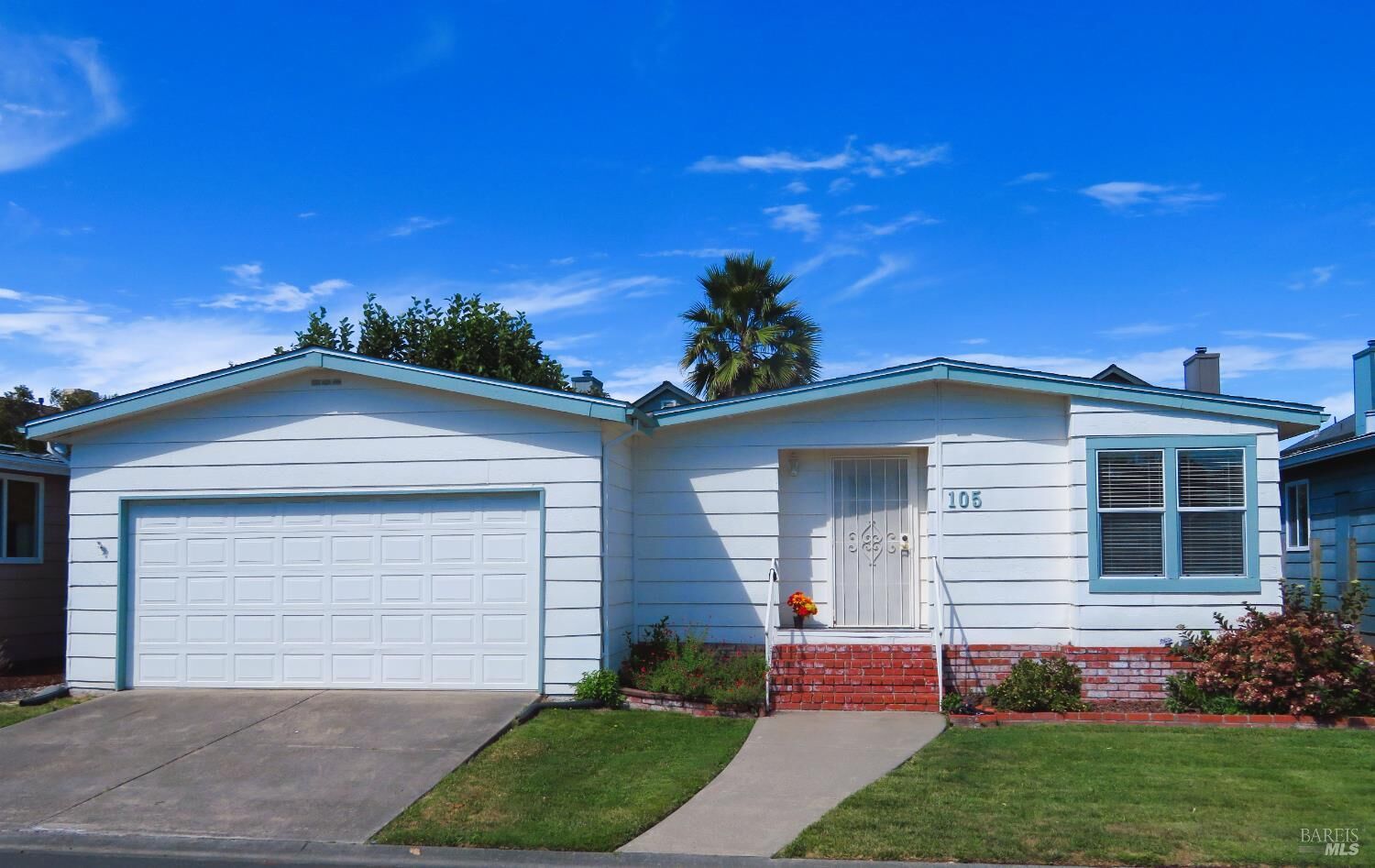 Property Photo: 1945 Piner Road 105 CA 95403