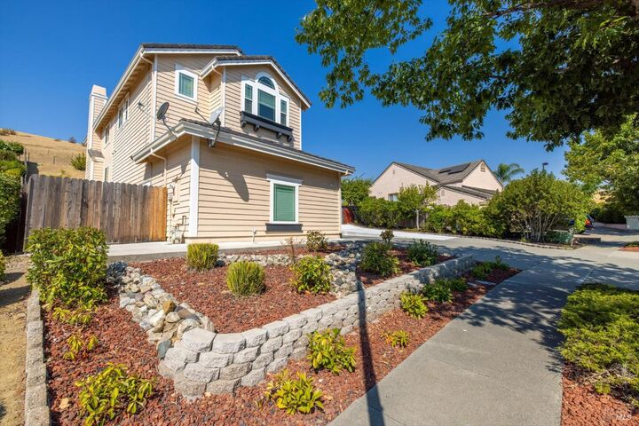 Property Photo: 2225 Hillridge Drive CA 94534