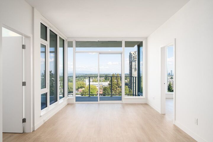 Property Photo: 4988 Bennett Street 1402 BC V5H 0L1