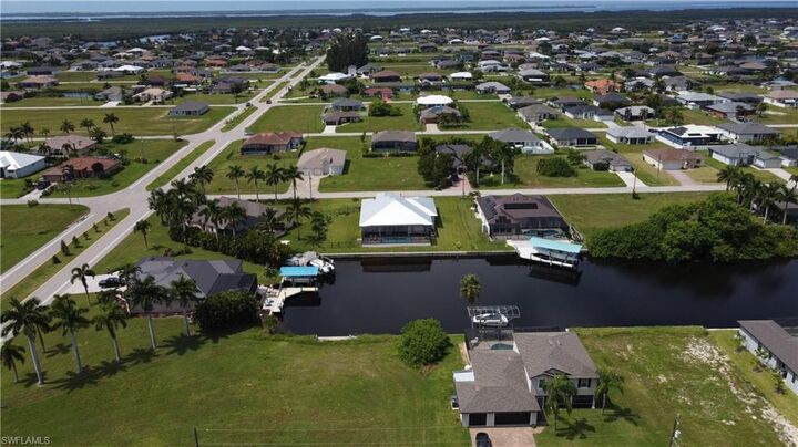 Property Photo: 1206 NW 36th Ave FL 33993