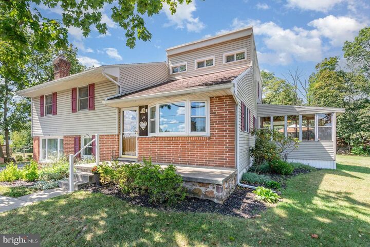 Property Photo: 10 Judy Lane PA 17112