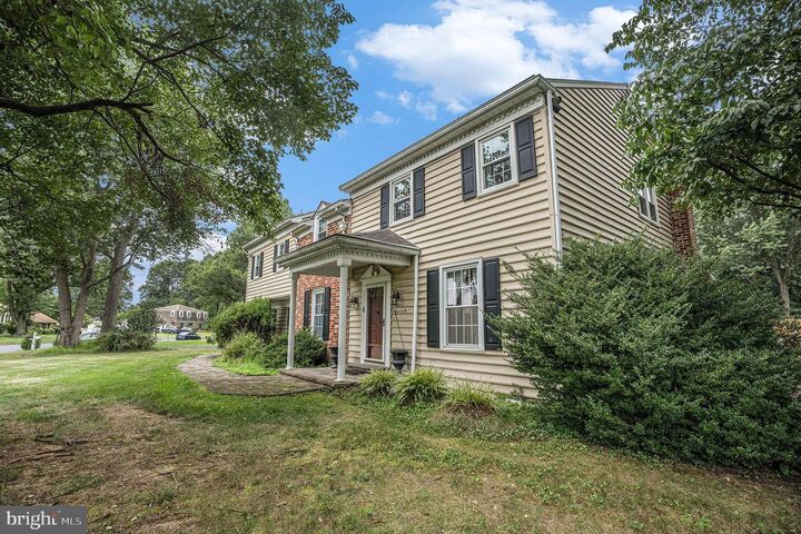 Property Photo:  6 Windy Knoll Drive  PA 18954 
