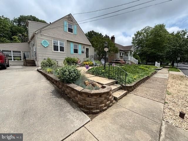 425 Stiles Avenue  Maple Shade NJ 08052 photo
