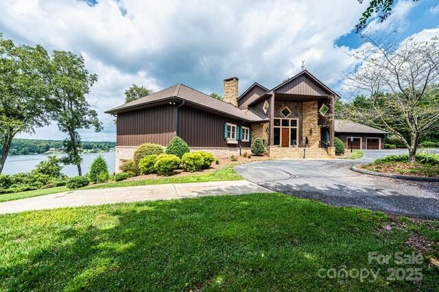 Property Photo: 833 36th Avenue Place NW NC 28601