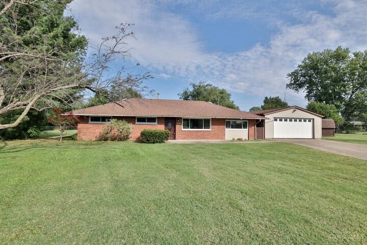 Property Photo: 9095 Heather Drive OH 45458
