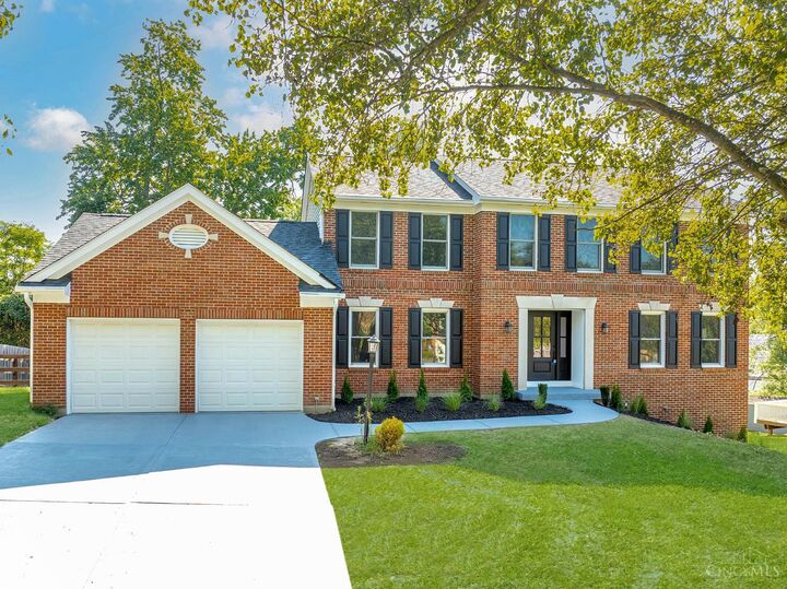 8205 Indian Trail Drive  Madeira OH 45243 photo