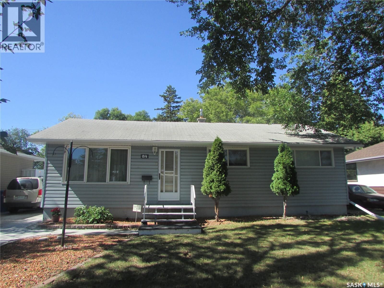 Property Photo: 84 Coldwell Road SK S4R 4K5