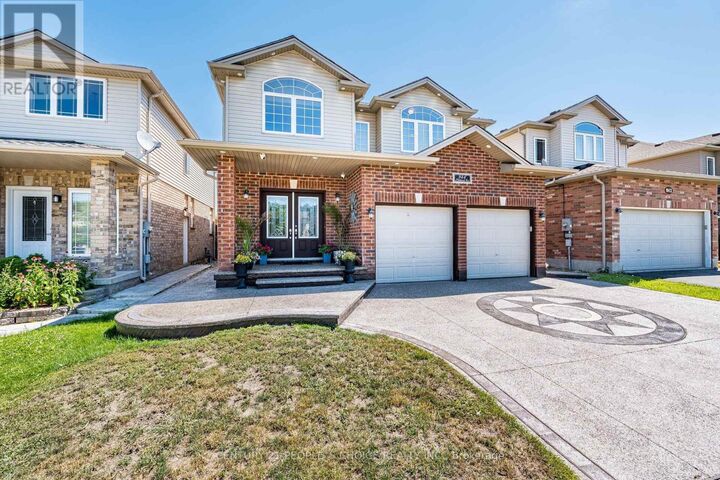 Property Photo: 946 Pebblecreek Court North ON N2A 0C5