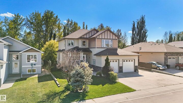 Property Photo: 3905 44A Avenue AB T7A 1V9