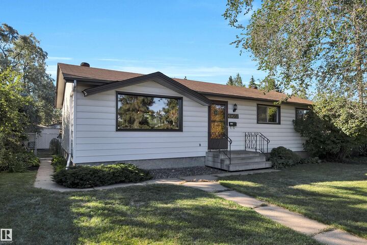 6903 94B Avenue NW  Edmonton AB T6B 0Z8 photo