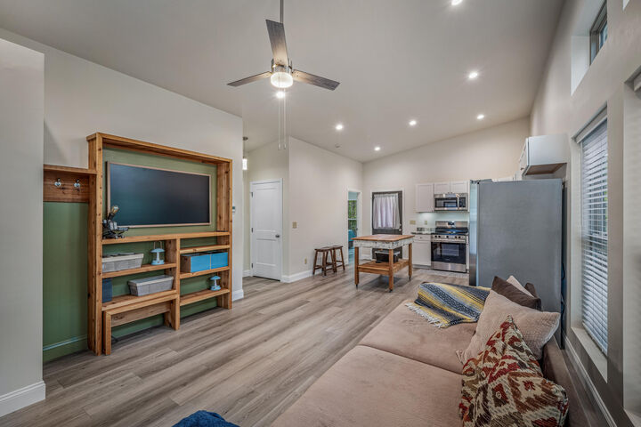 Property Photo: 580 County Road 642 AL 35984